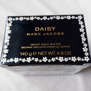 NEW Marc Jacobs Daisy body cream